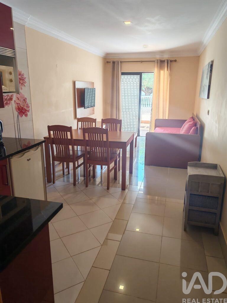 Apartment in Oura - Image 3