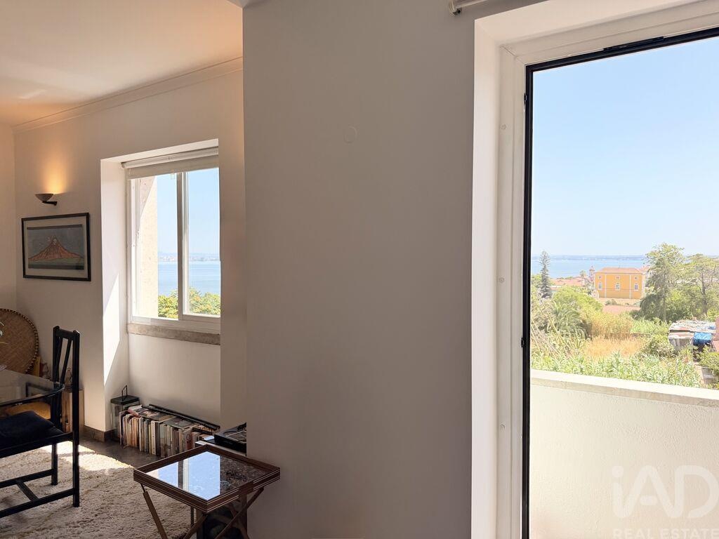Apartment in Penha de Franca - Image 3