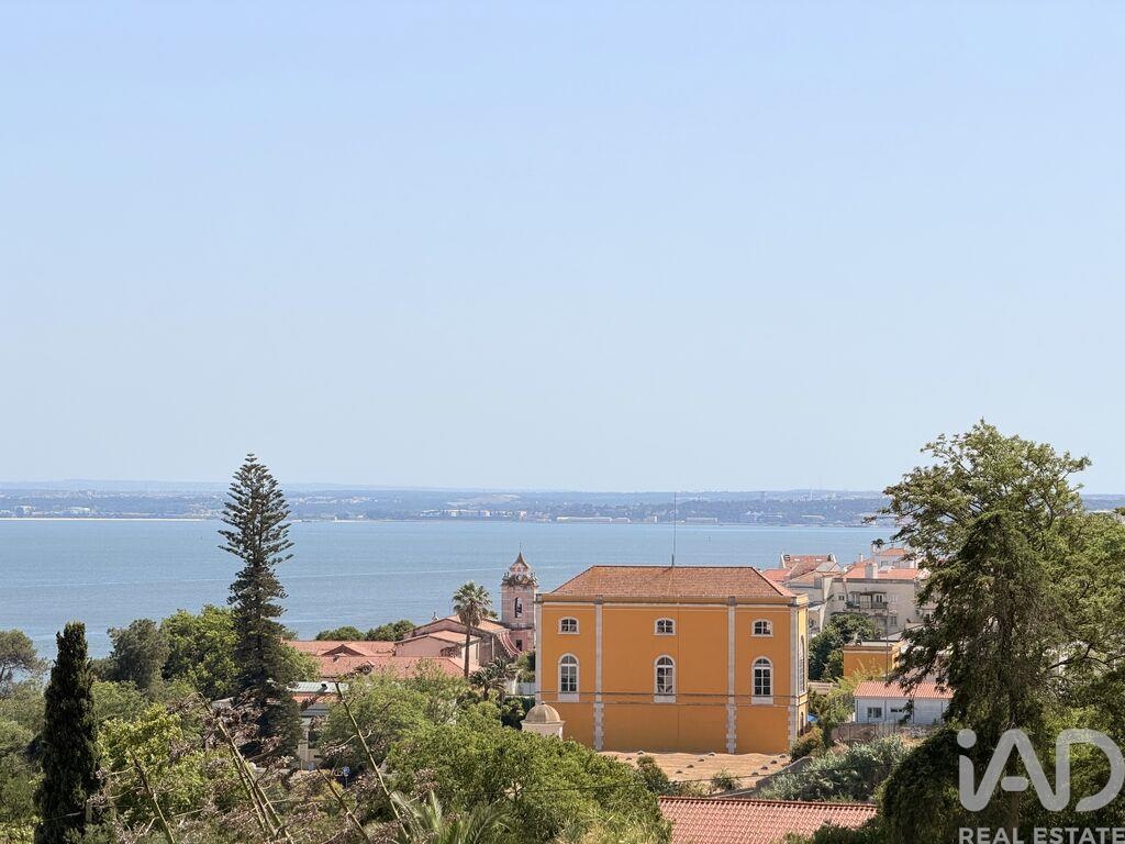 Apartment in Penha de Franca - view 1