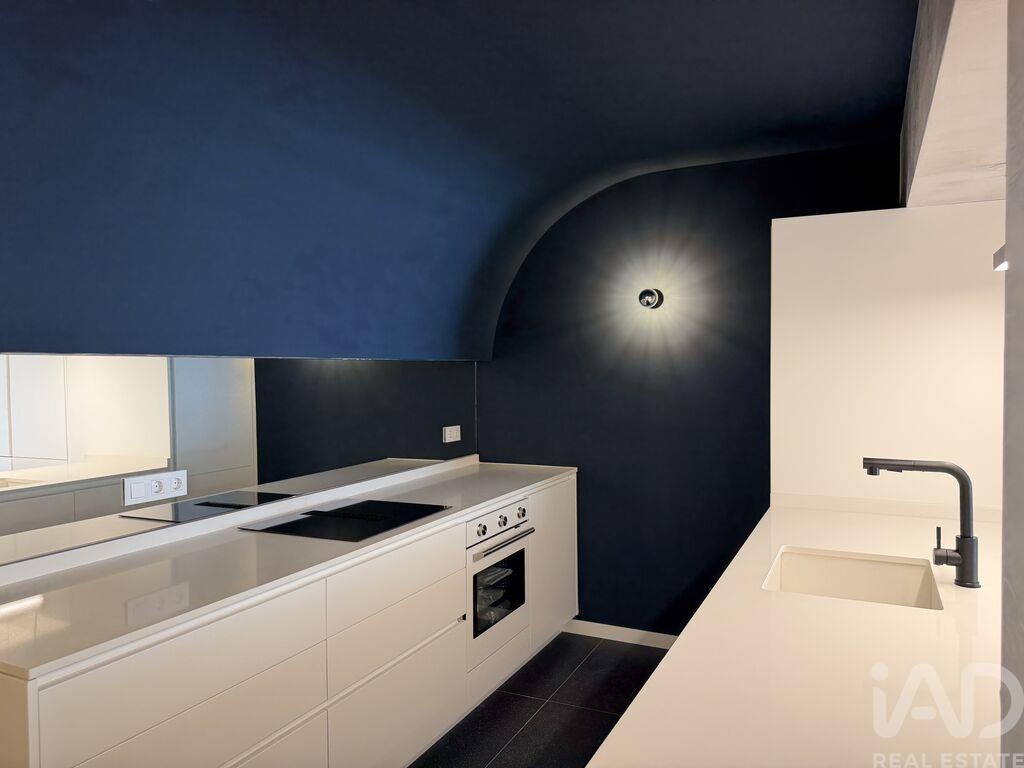 Apartment in Alcantara - Image 4