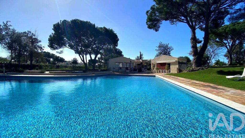 Apartment in Quarteira - view 1