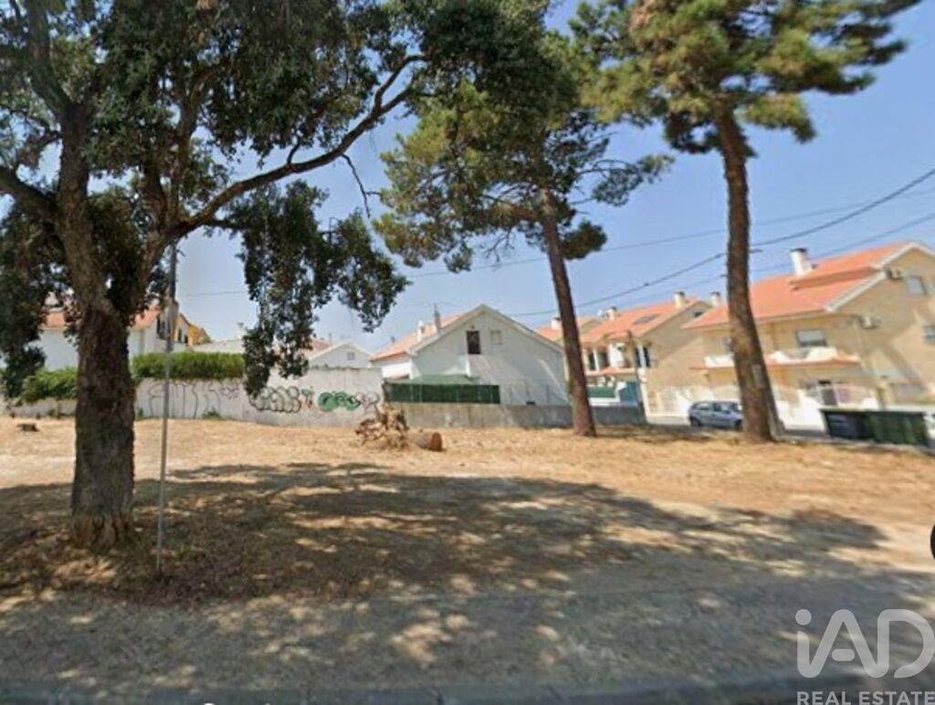 Land in Quinta do Conde - view 1