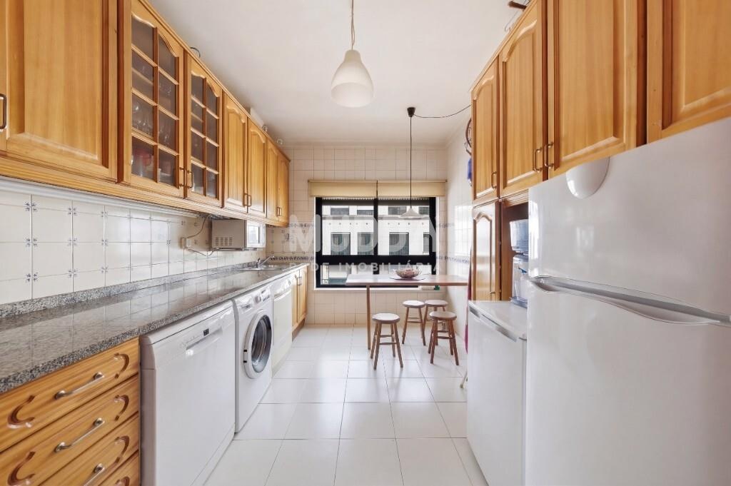 Compra Apartamento T4