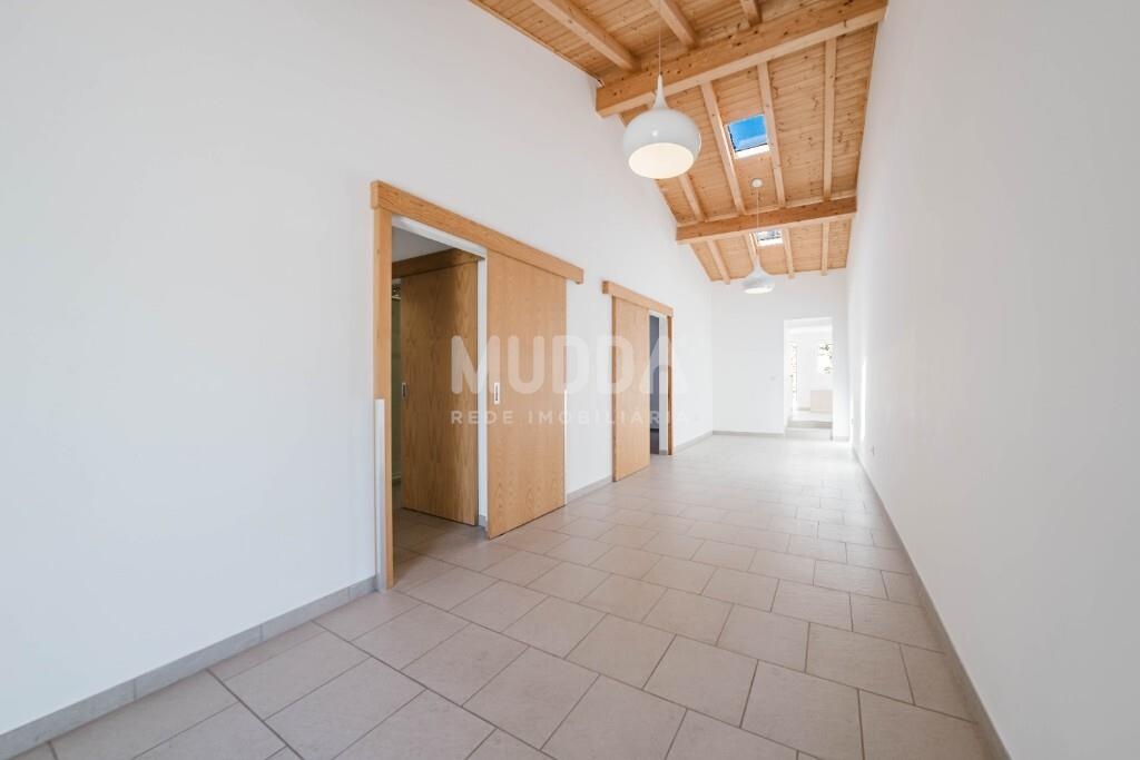 Moradia térrea T1+1 renovada com charme na Rua Direita, 35 mesmo no coração da Foz do Arelho