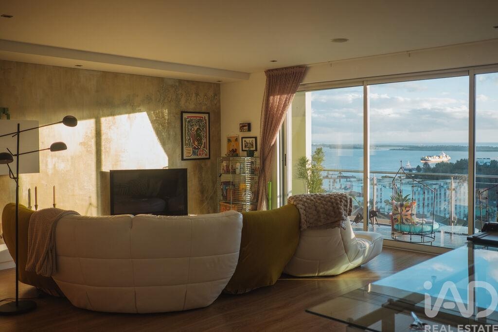Apartment in Setubal - Image 2