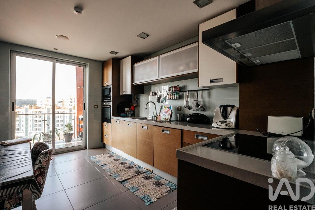 Apartment in Setubal - Image 5
