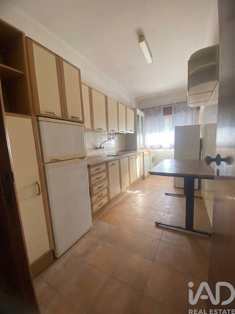 Apartment in Seixal - view 1