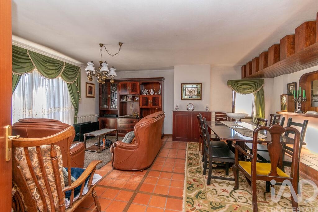 House in Marinha Grande - Image 3