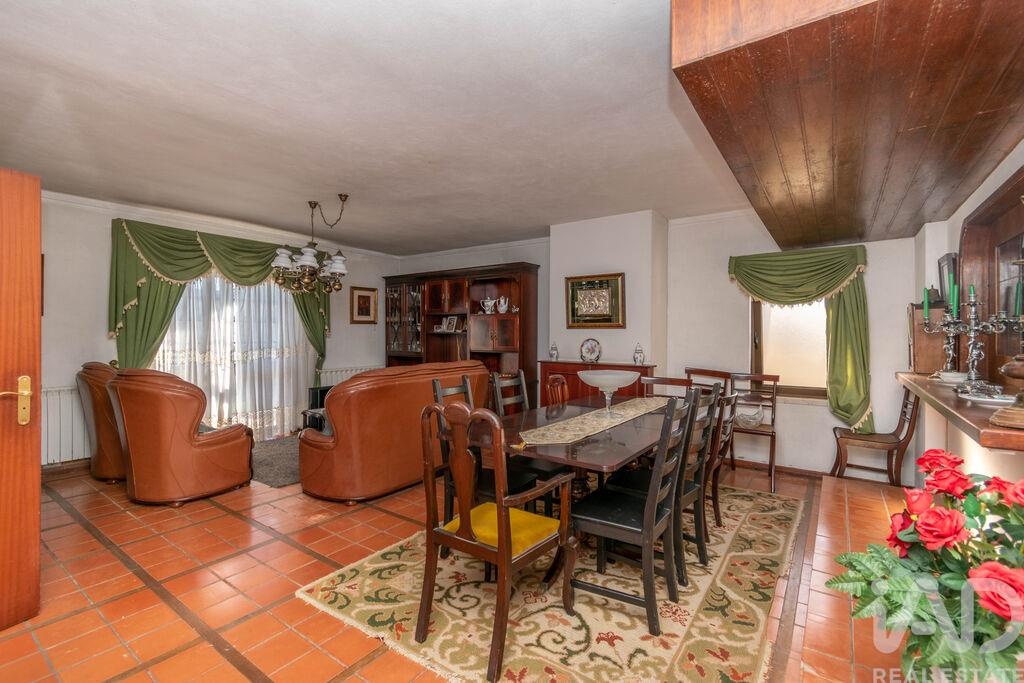 House in Marinha Grande - Image 4