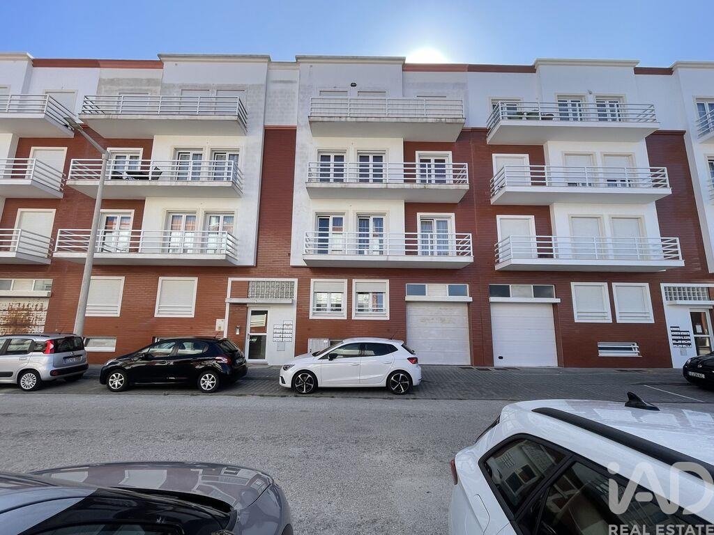 Apartment in Peniche - view 1