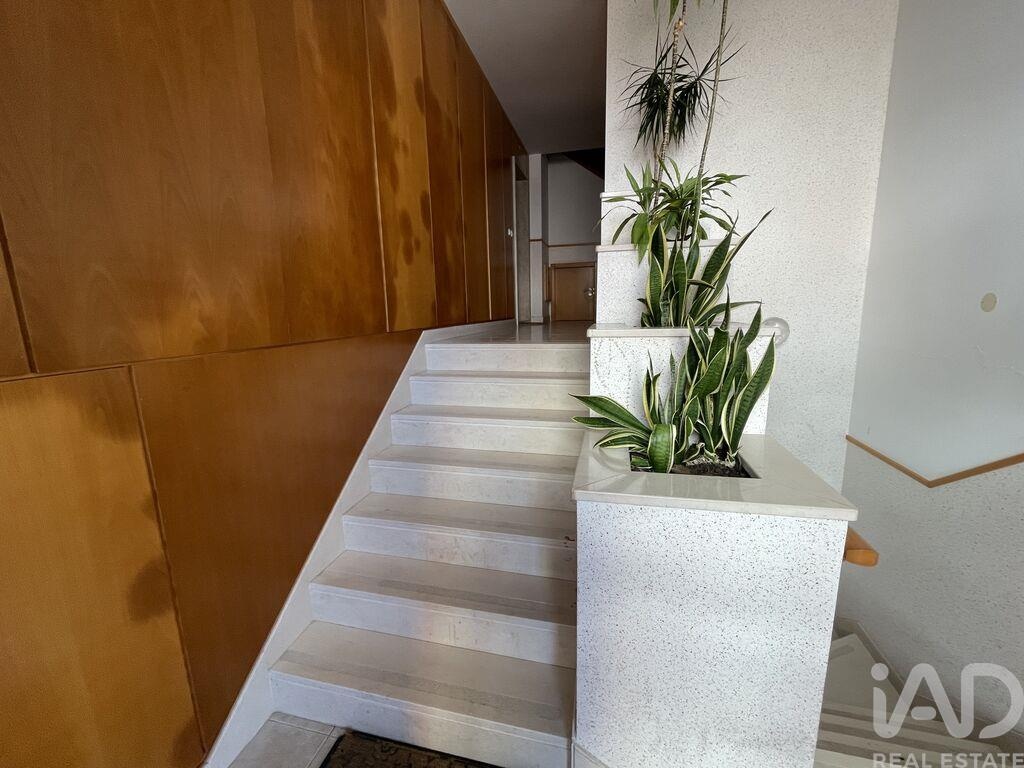 Apartment in Peniche - Image 3