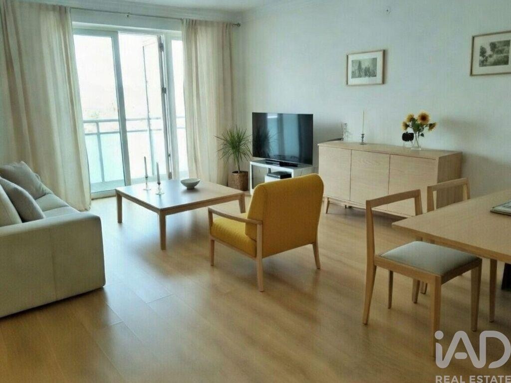 Apartment in Seixal - view 1