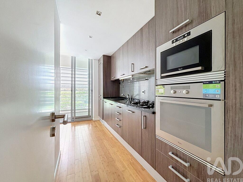 Apartment in Olivais - Image 5