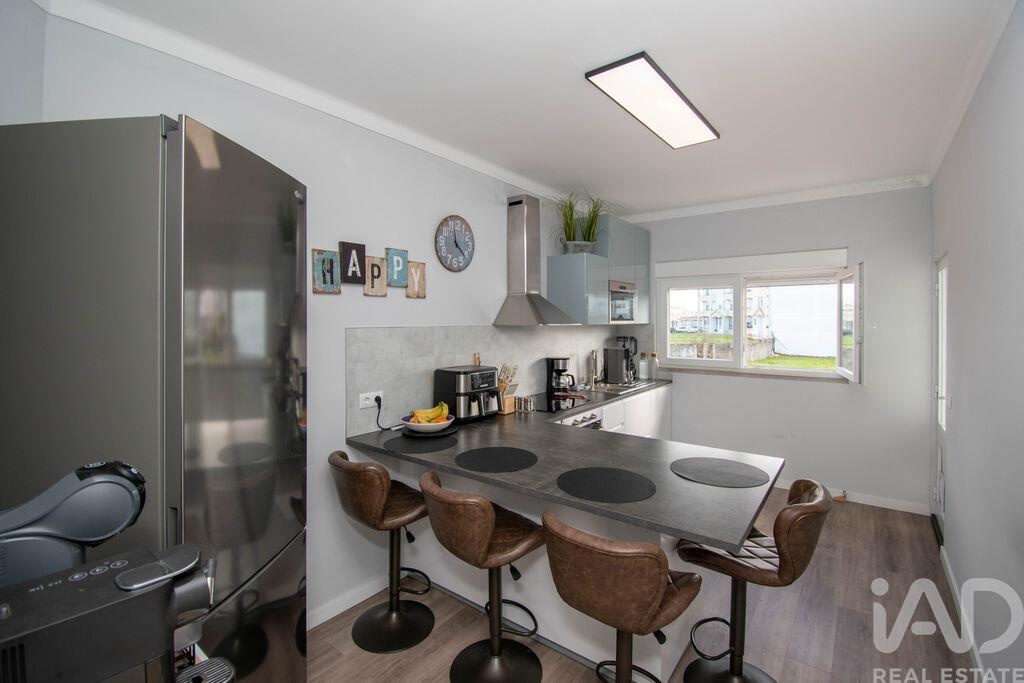 Apartment in Marinha Grande - view 1