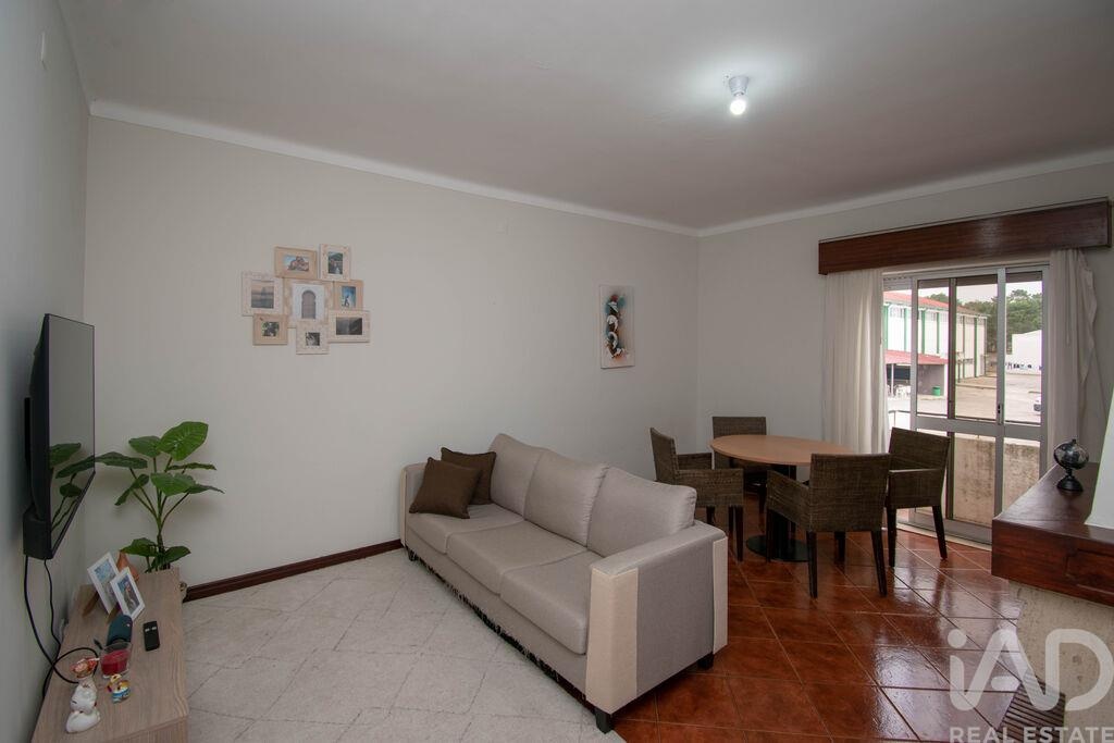 Apartment in Marinha Grande - view 1