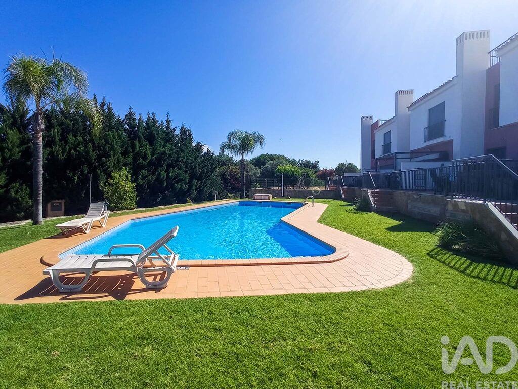 House in Guia - Image 2