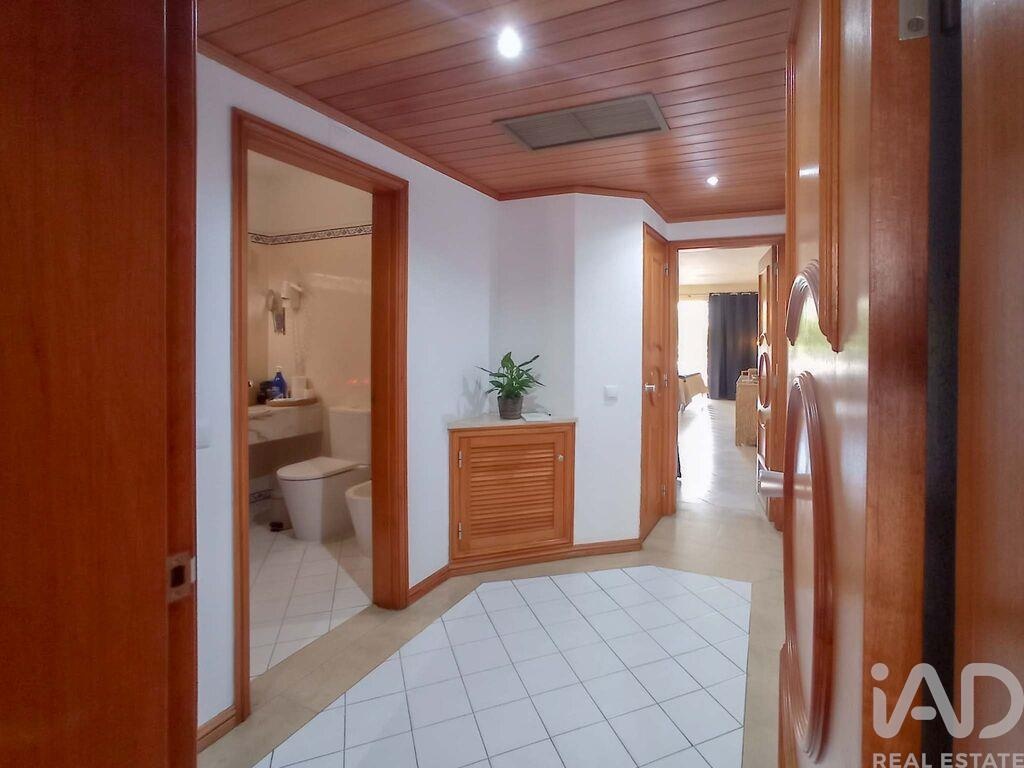 Apartment in Correeira - Image 2