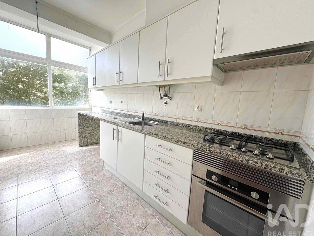 Apartment in Porto Salvo - view 1