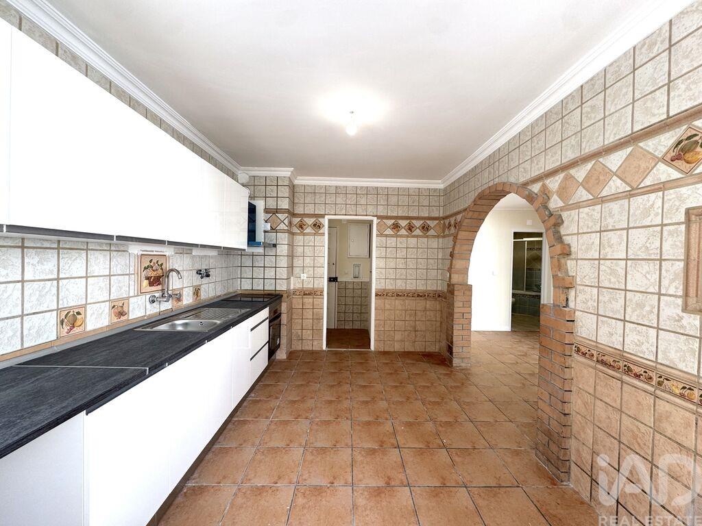Apartment in Algueirao - Image 5