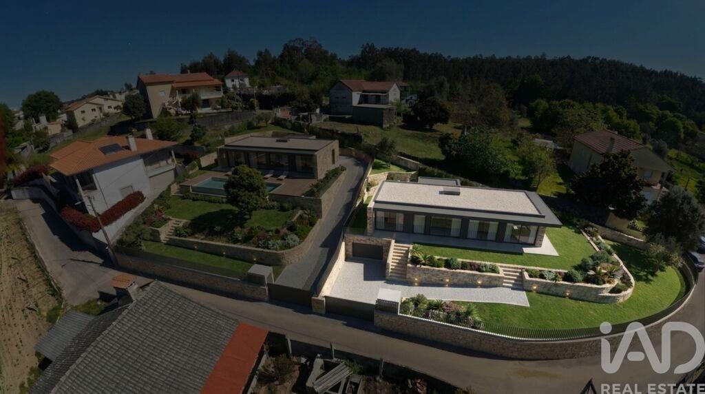 Land in Rebordoes (Santa Maria) - view 1