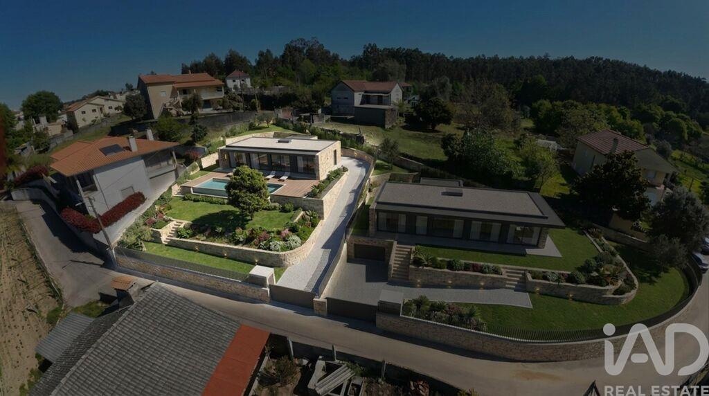 Land in Rebordoes (Santa Maria) - view 1