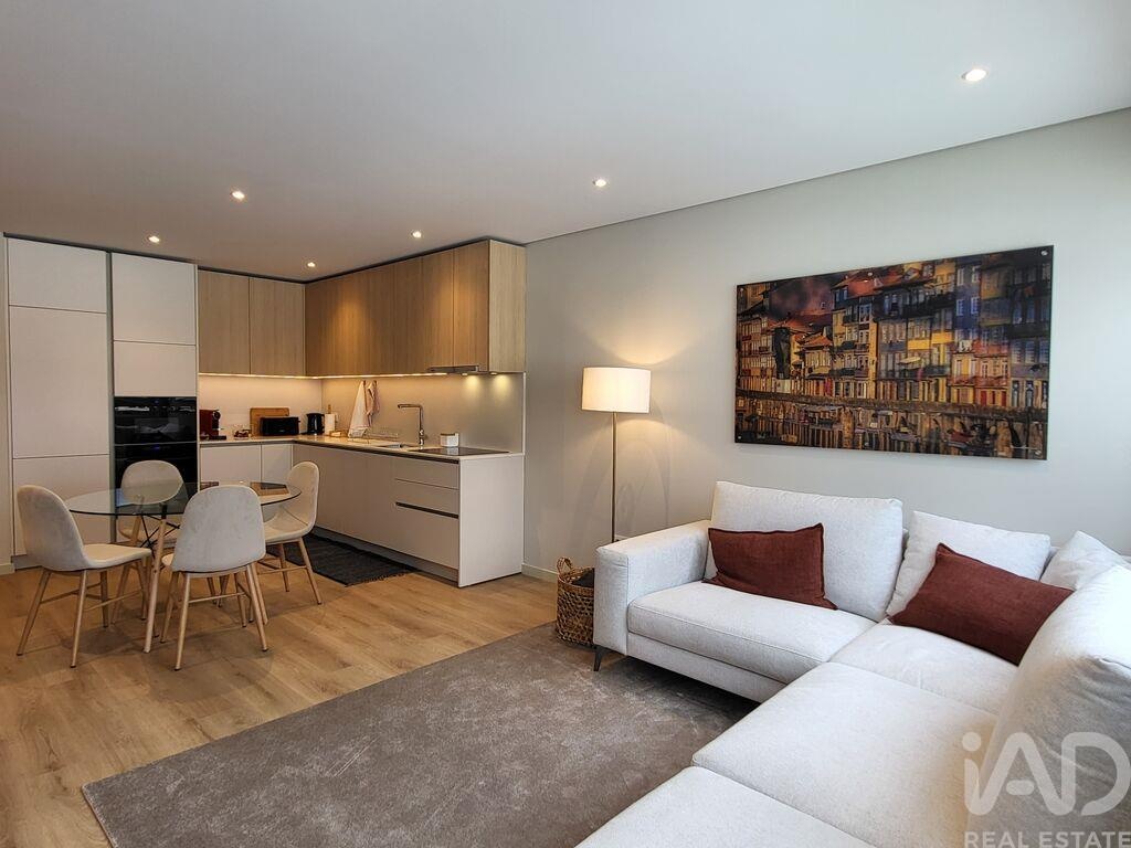 Apartment in Matosinhos - Image 2