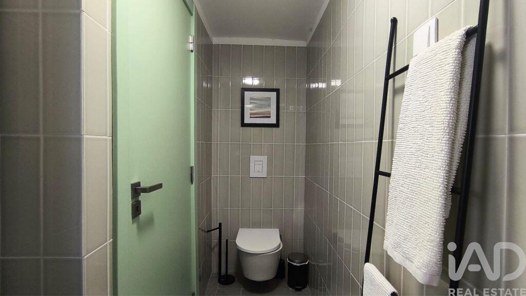 Apartment in Lisbon - Image 4