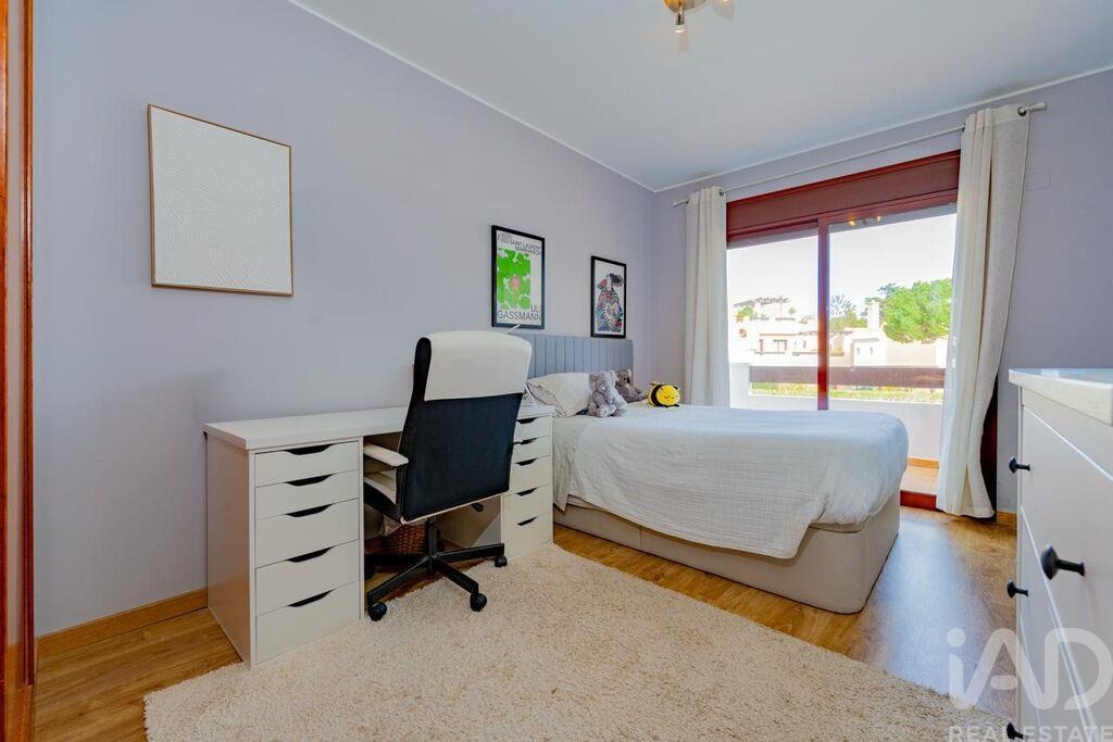 House in Quarteira - Image 4