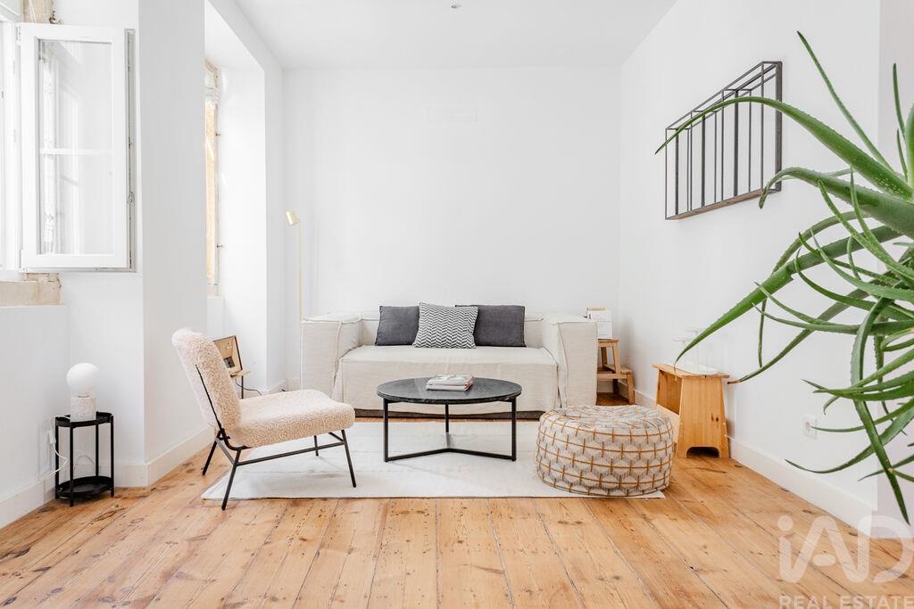 Apartment in Santa Maria Maior - Image 2