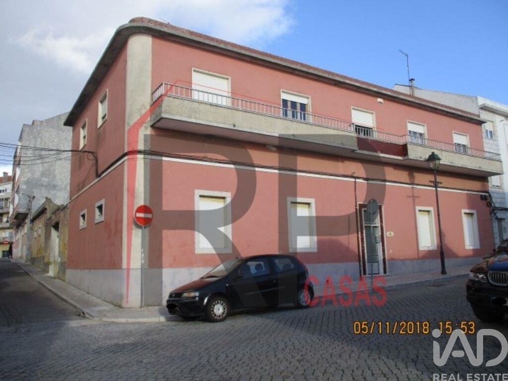 House in Palmela - view 1