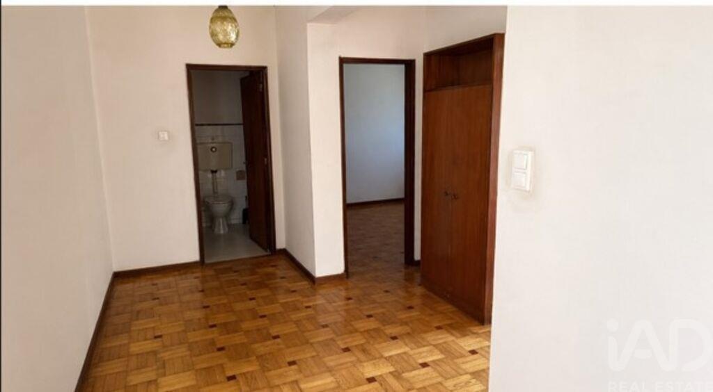 Apartment in Pedroucos - Image 5