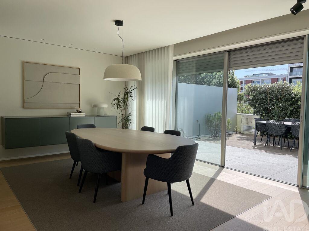 Apartment in Vila do Conde - Image 2