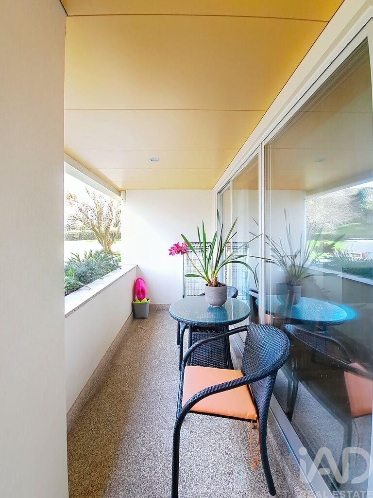 Apartment in Lordelo do Ouro - Image 5