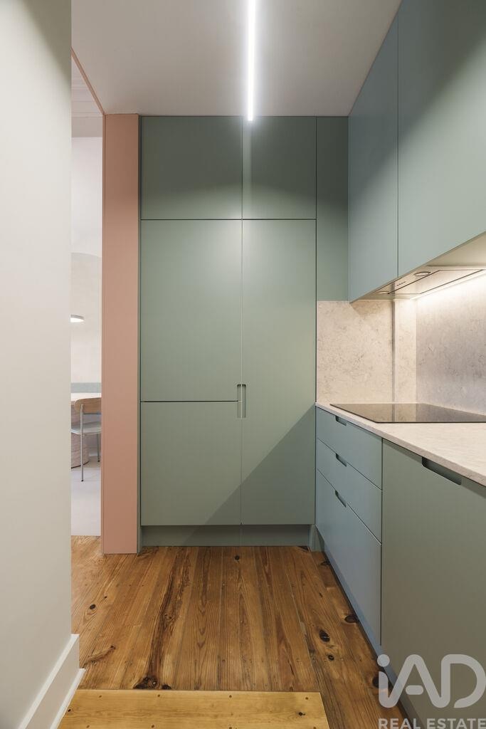 Apartment in Penha de Franca - Image 5