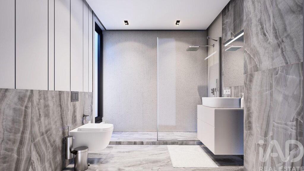 Land in Santa Maria da Feira - Image 4