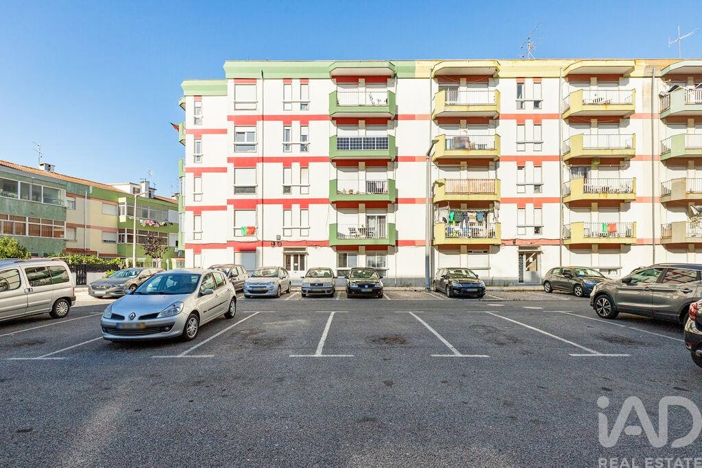 Apartment in Samora Correia - view 1