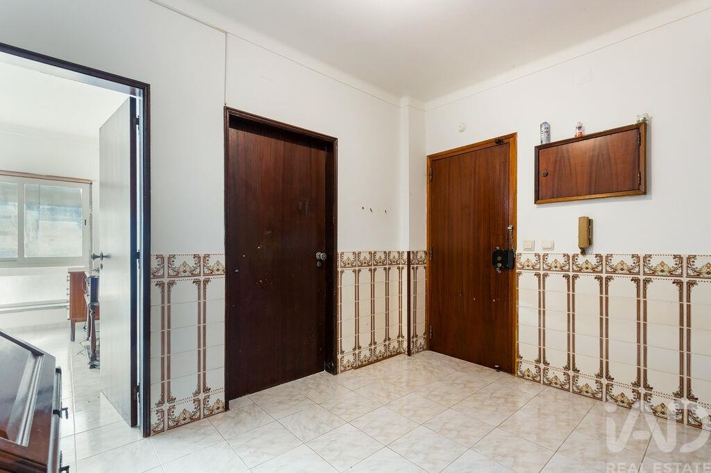 Apartment in Samora Correia - Image 3