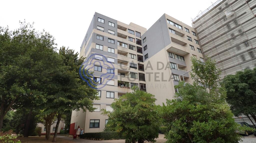 T2 with 104 m² in Pinhais da Foz — next to Católica