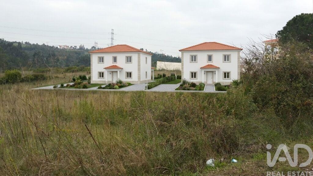 Land in Santo Antonio dos Olivais - view 1