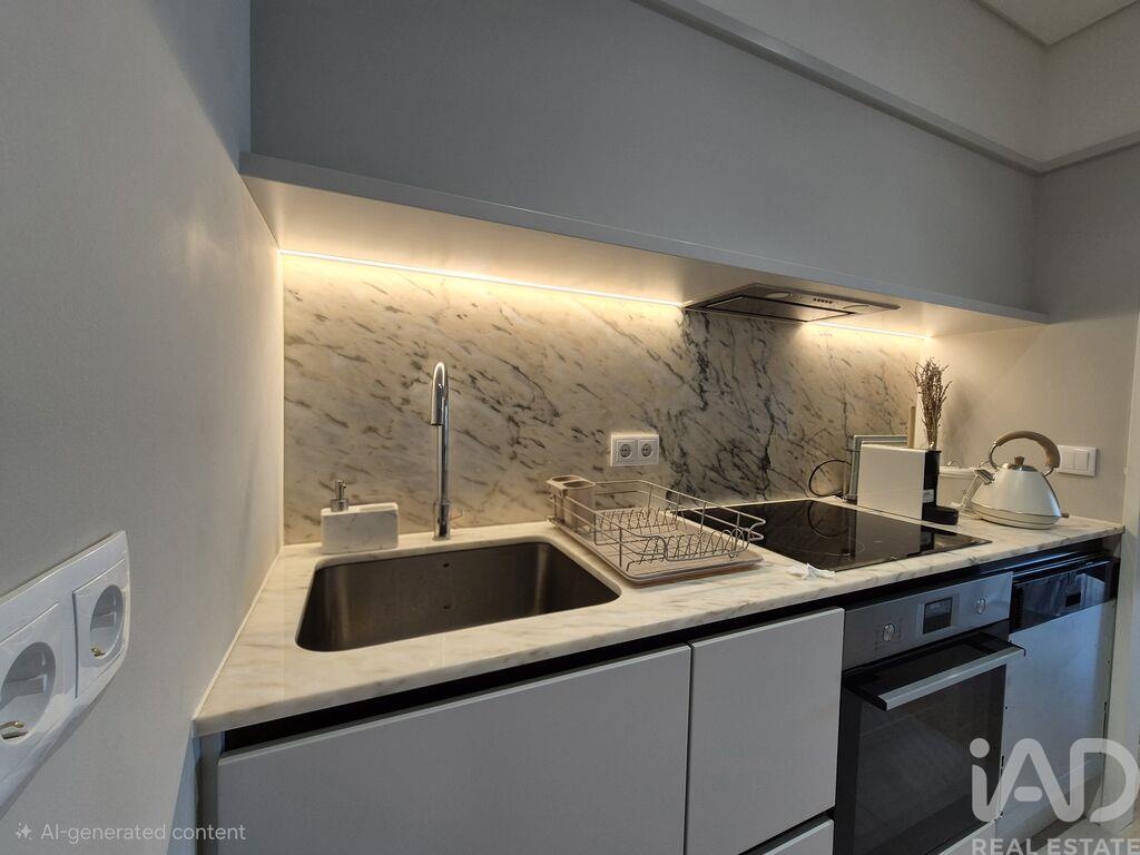 Apartment in Porto - Image 5