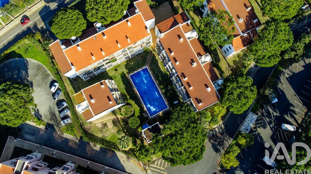 Apartment in Quarteira - Image 3