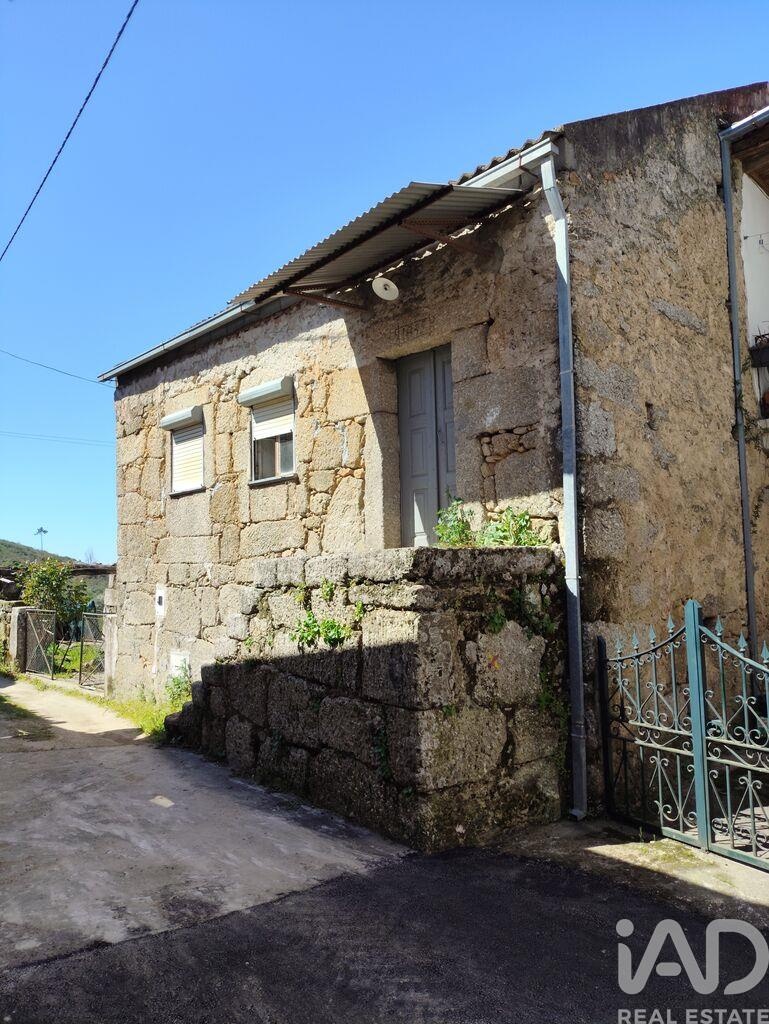 House in Midoes - Image 2