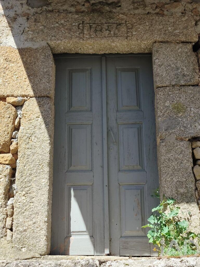 House in Midoes - Image 3