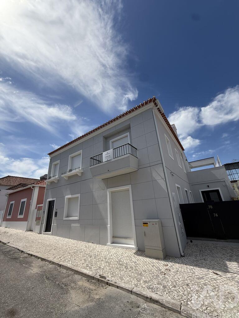 Apartment in Santarem - view 1