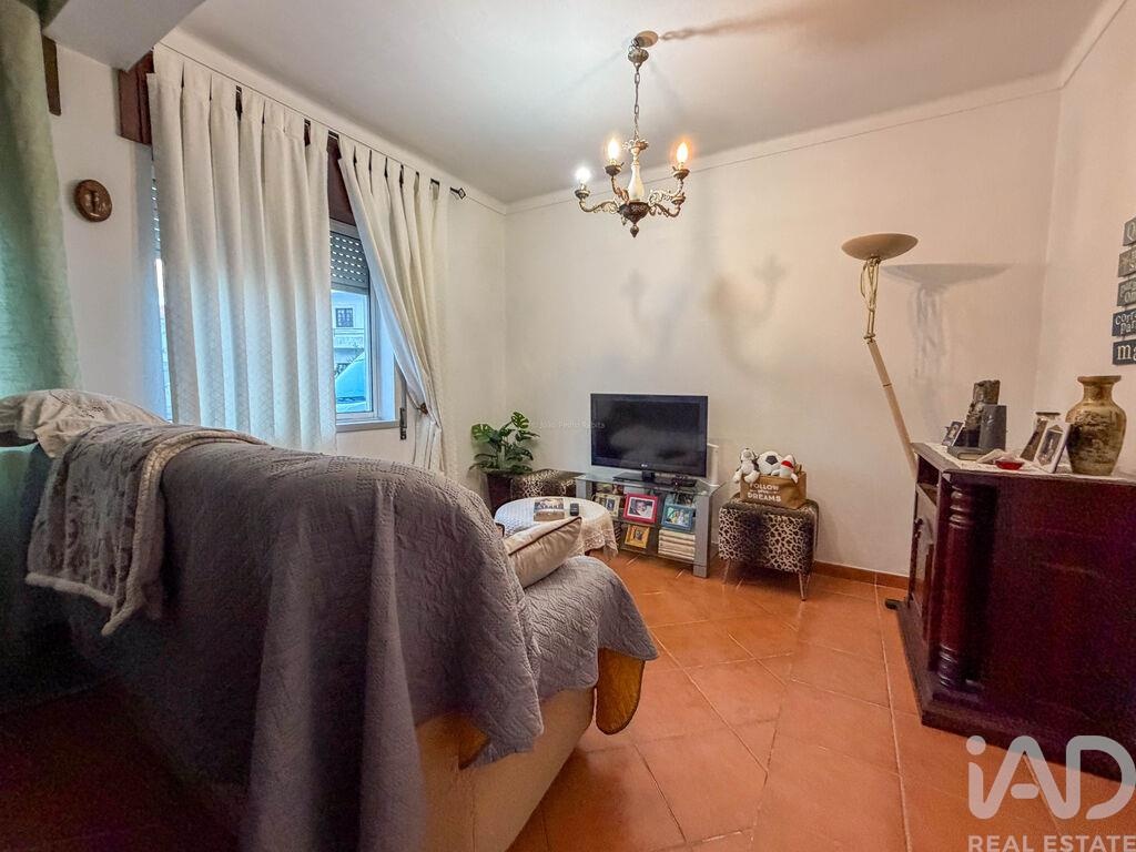 Apartment in Almeirim - Image 2