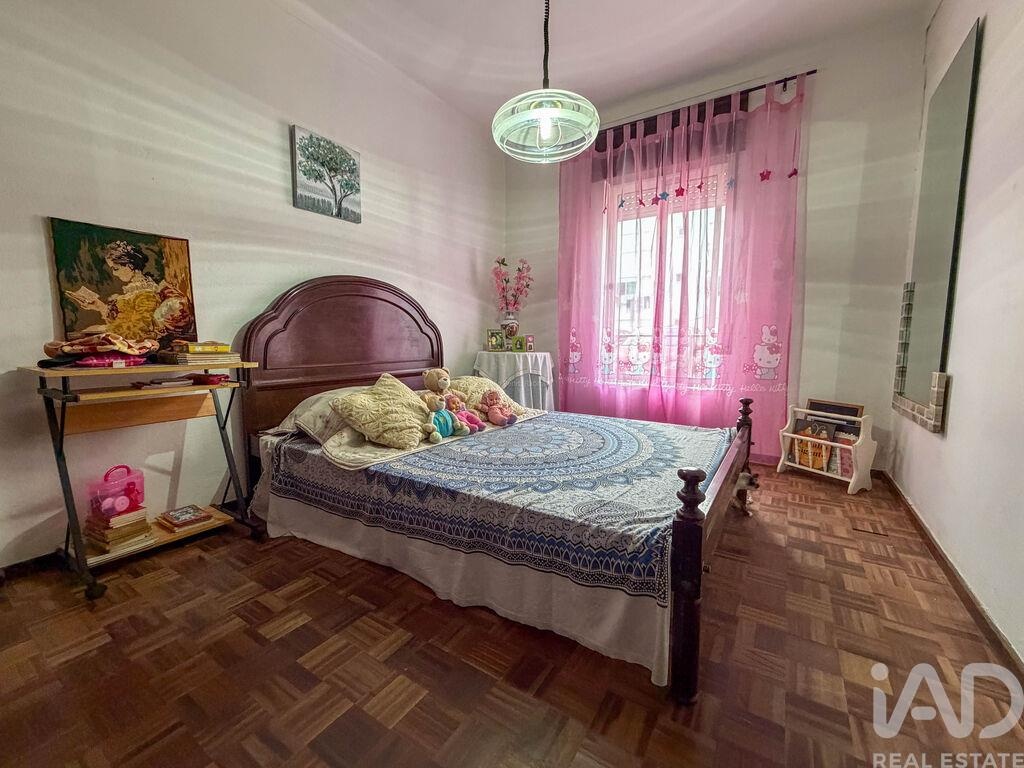 Apartment in Almeirim - Image 5