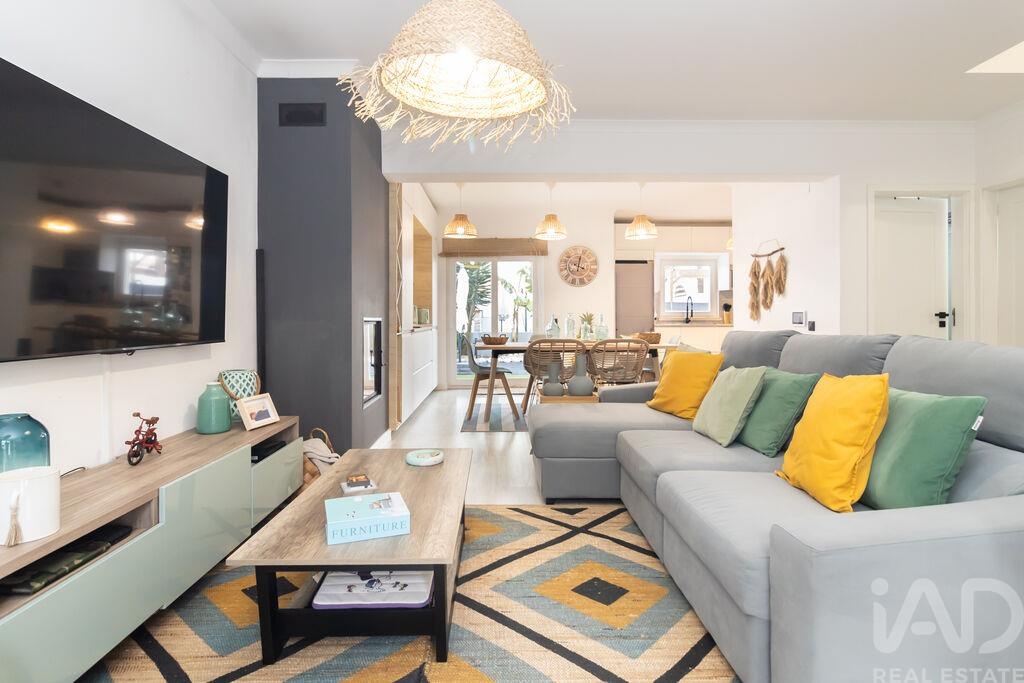 House in Brejos de Azeitao - Image 3