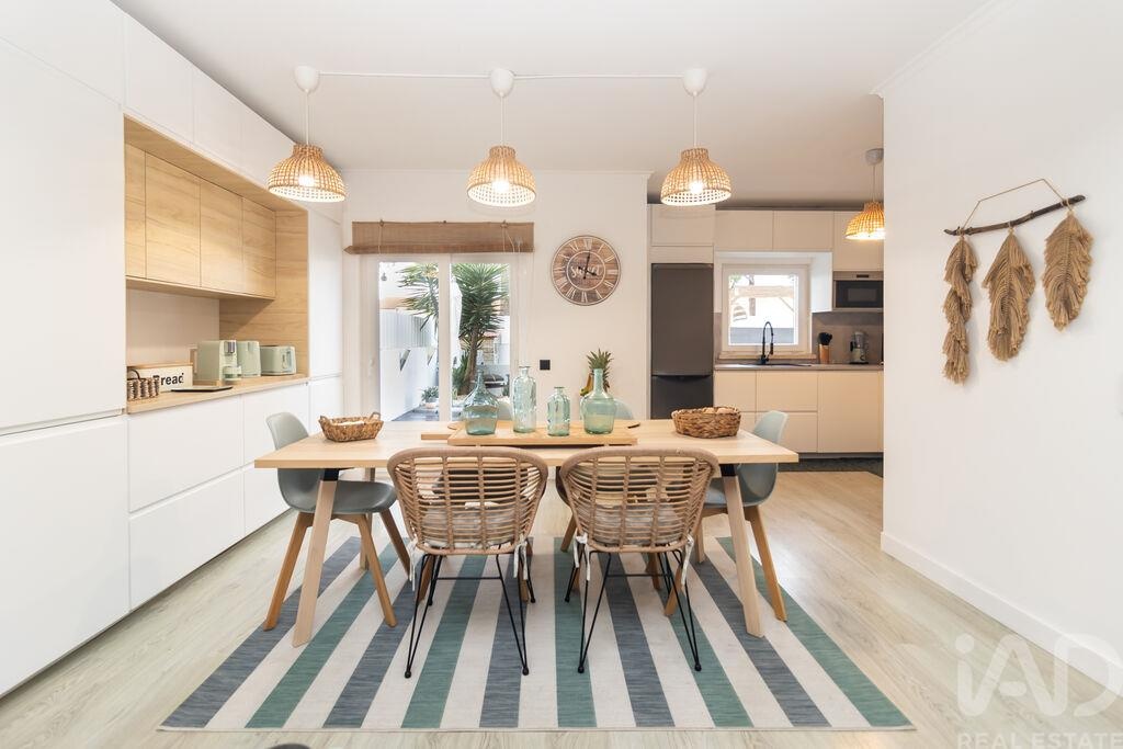 House in Brejos de Azeitao - Image 5