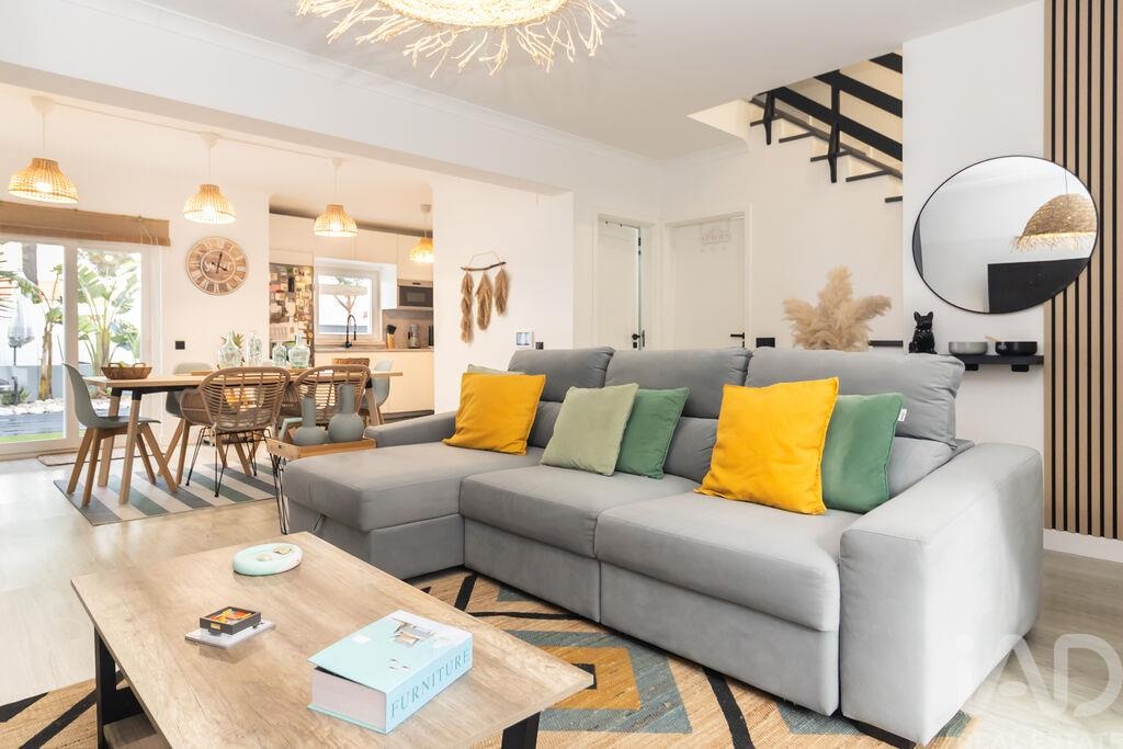 House in Brejos de Azeitao - Image 2