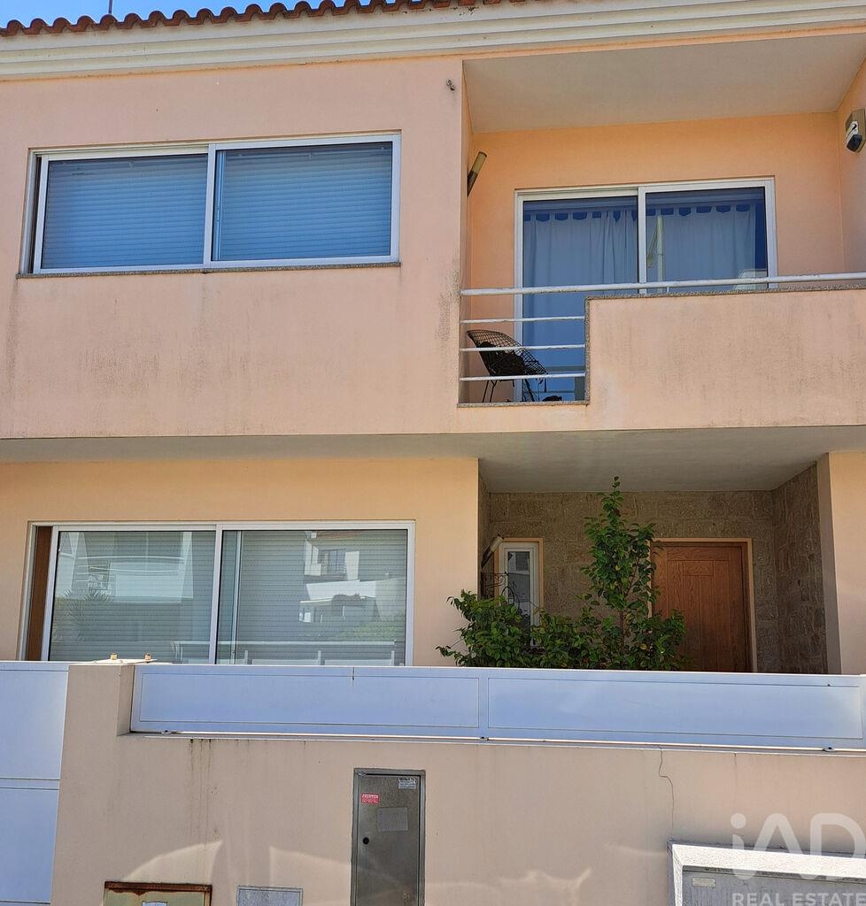 House in Esmoriz - view 1
